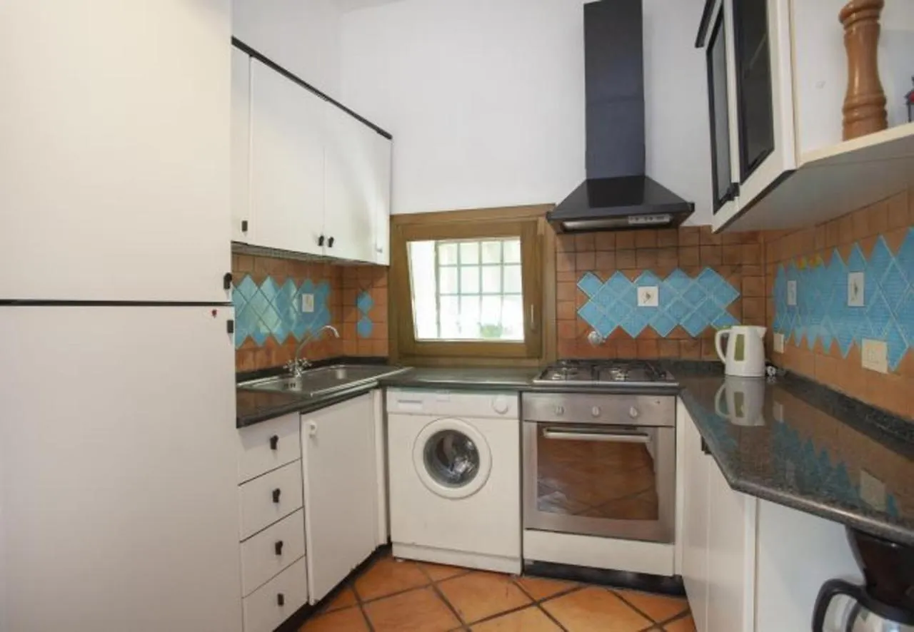 Charming Villa In Olbia With Shared Pool And Garden بورتو روتوندو
