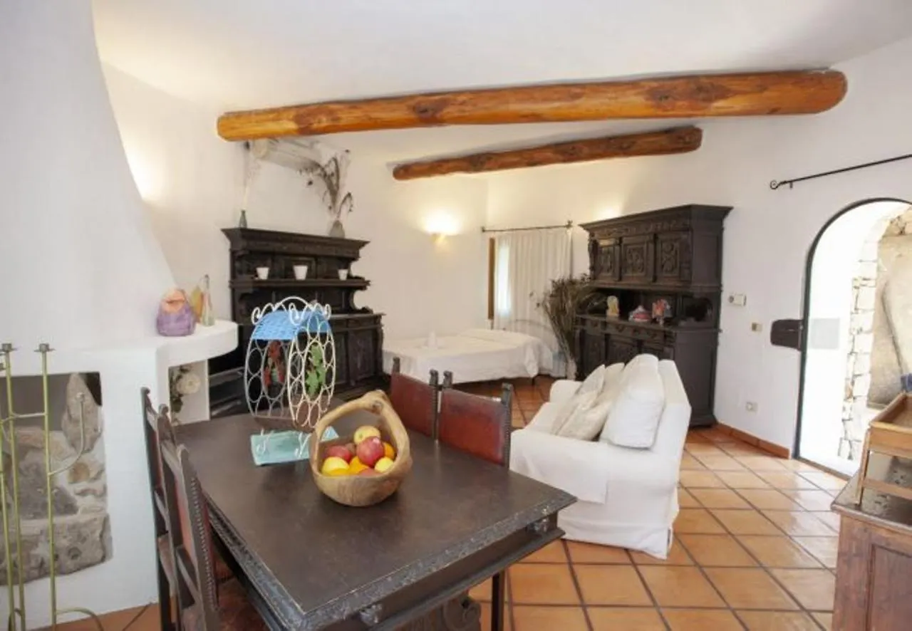 Charming Villa In Olbia With Shared Pool And Garden بورتو روتوندو إيطاليا