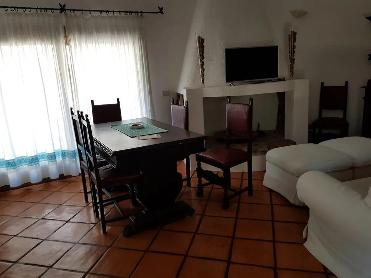 Charming Villa In Olbia With Shared Pool And Garden بورتو روتوندو إيطاليا
